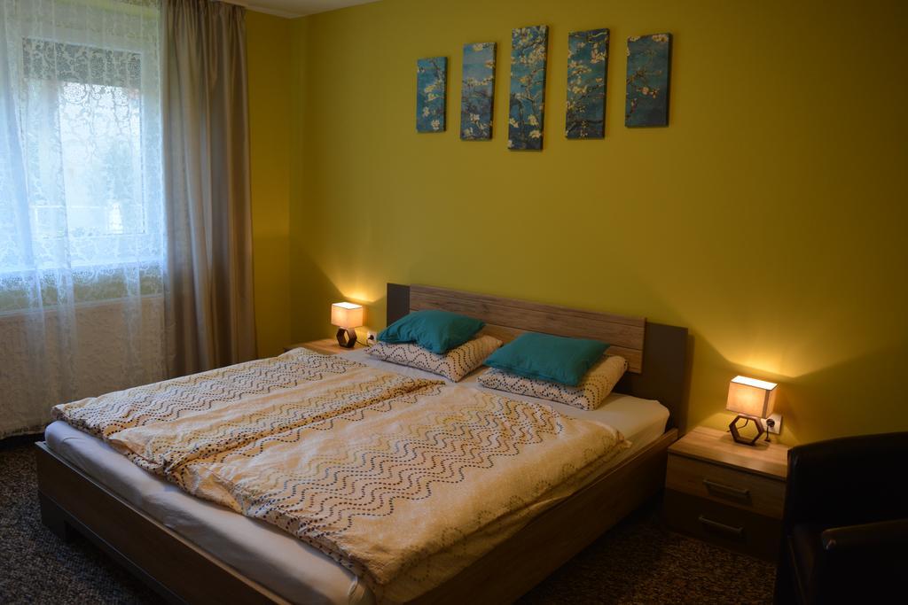 Salve Apartment Heviz Bagian luar foto