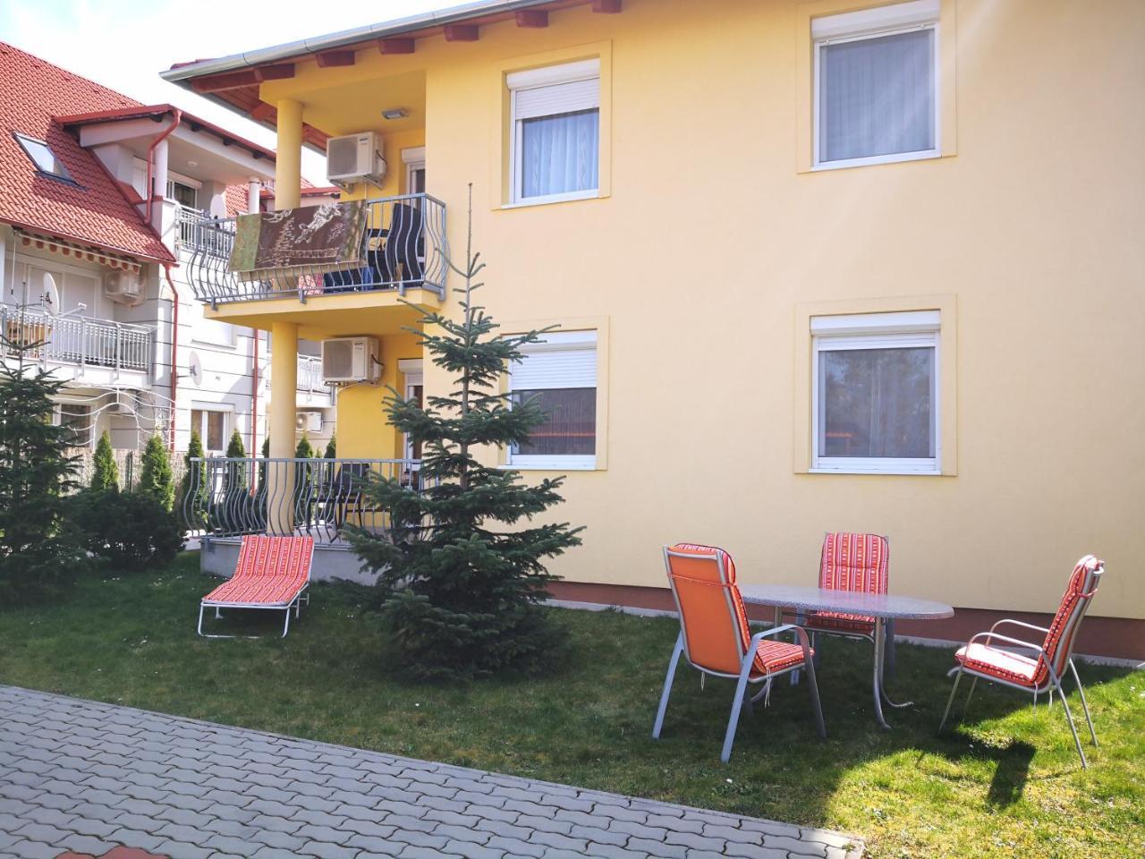 Salve Apartment Heviz Bagian luar foto